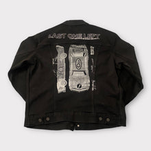 Load image into Gallery viewer, Black denim jacket - Large
